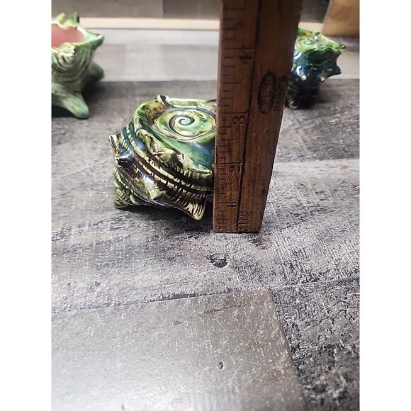 Vintage Conch Salt Pepper Shakers  Ashtray Set Beach Ocean Kitchen Kitchy - Picture 9 of 10